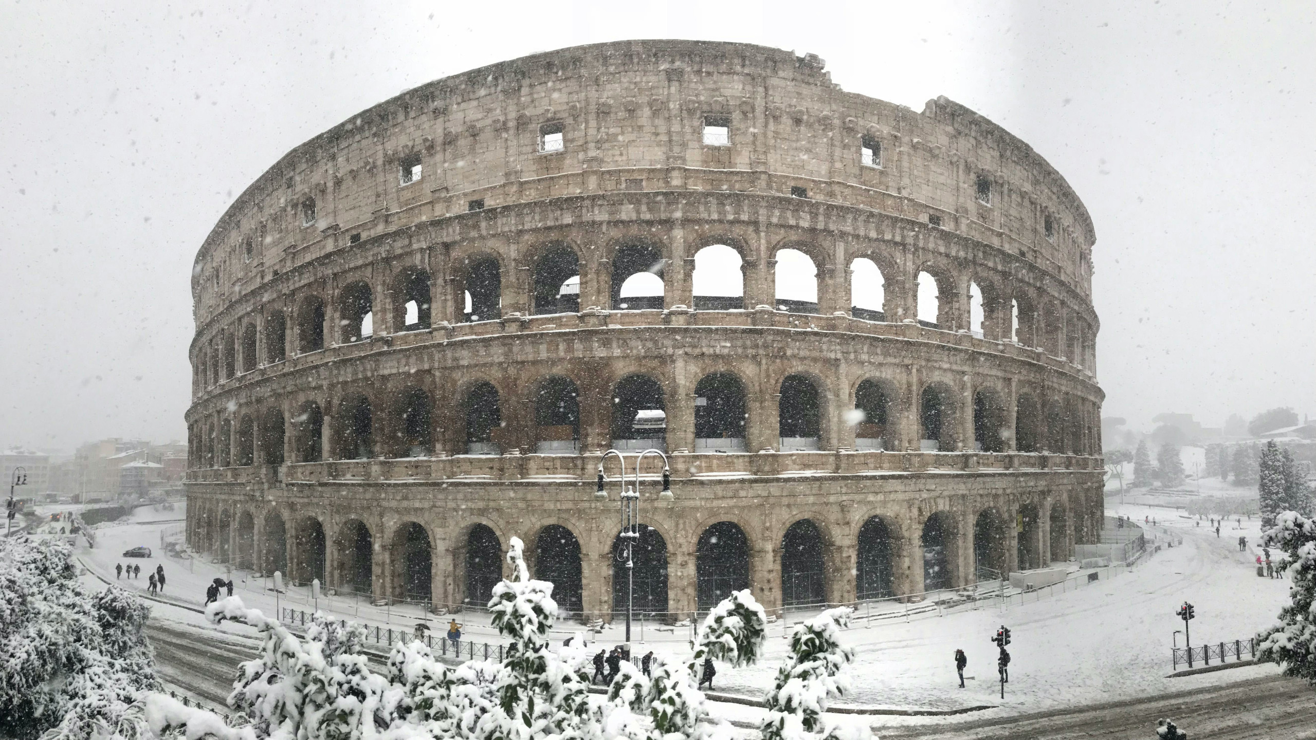 eventi-a-roma-a-dicembre-2025-4l-collection-hotels-ollie-tulett-fqwhlaw7fsu-unsplash.jpg